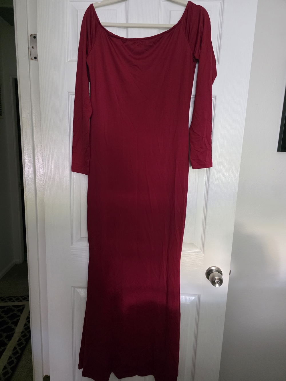 Classic Long Sleeve Maxi Dress in Burgundy